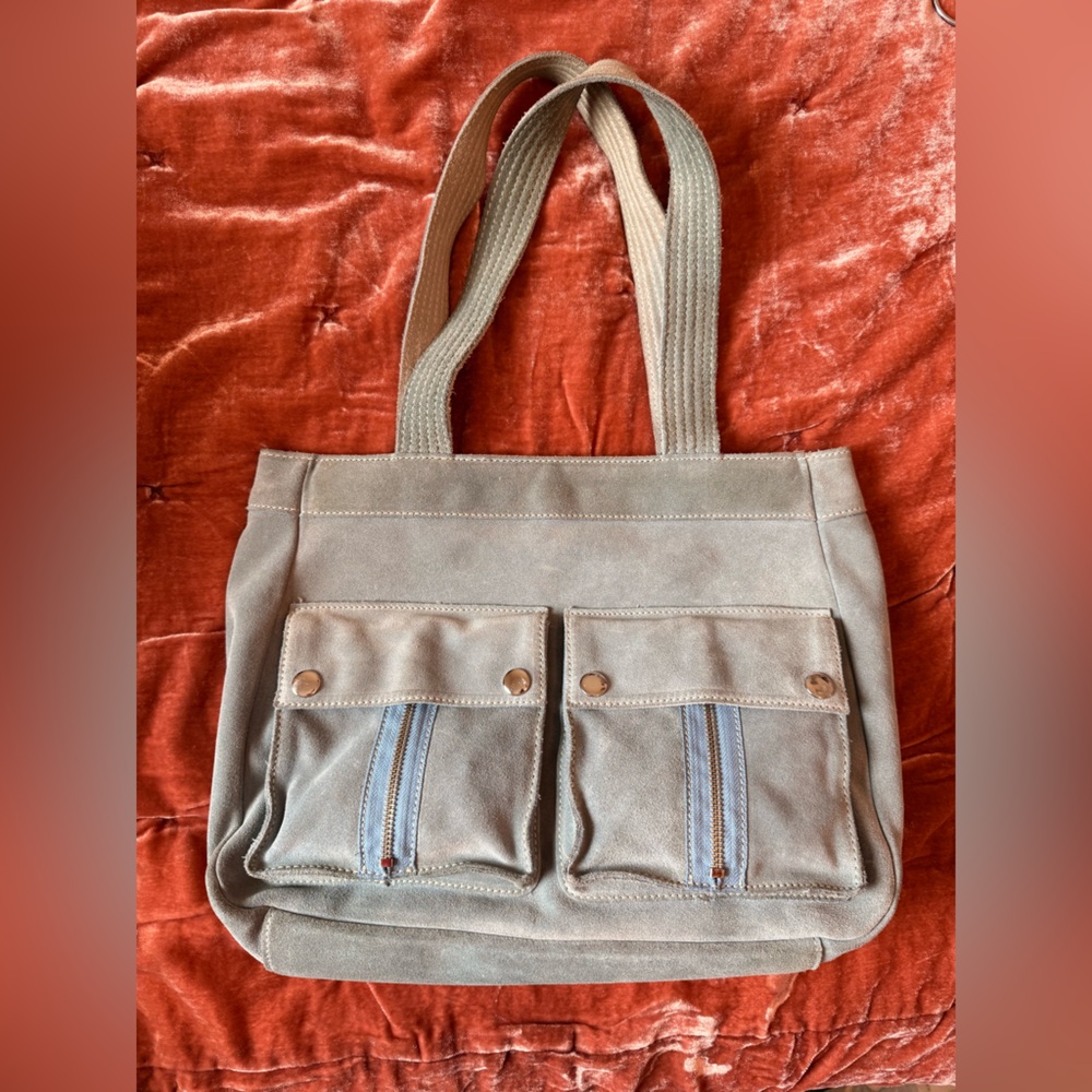 Vintage 2000’s Banana Republic Cow Hide Leather Tote Bab